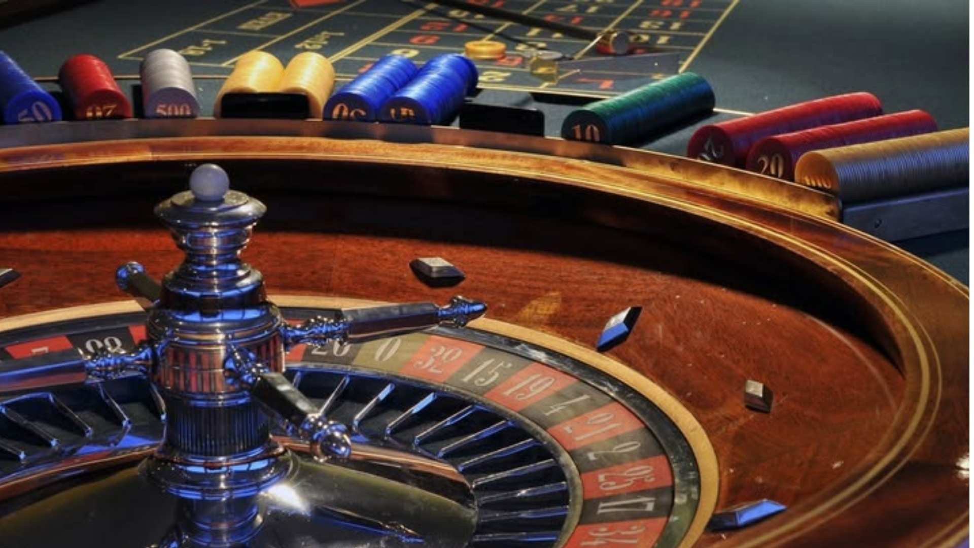 Better Poker Through Strategic Variety